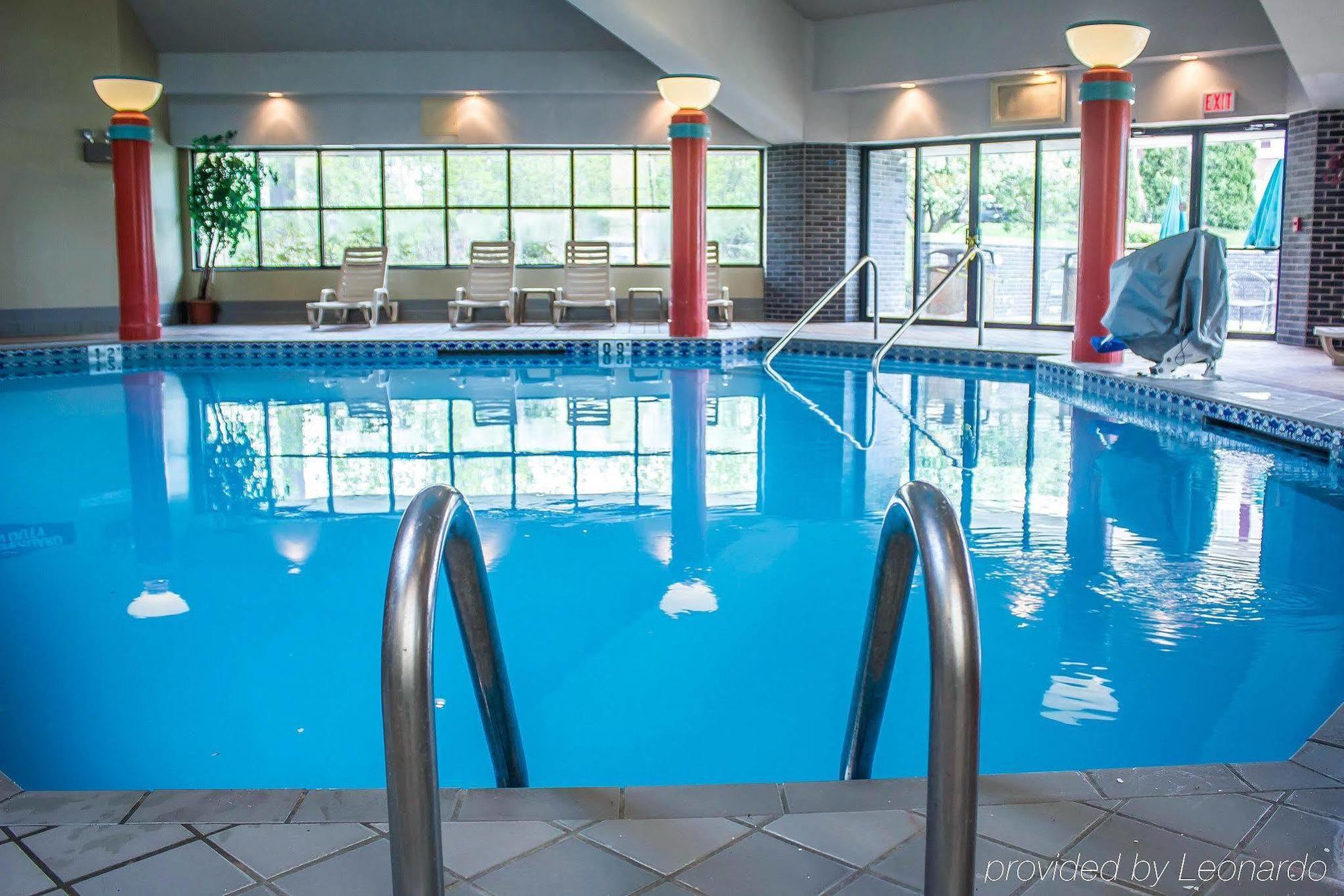 Kearsarge Country Inn & Suites By Radisson, Erie, Pa מראה חיצוני תמונה